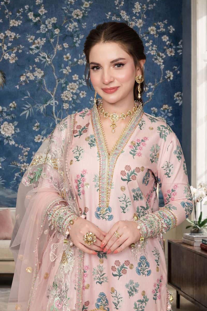 3Pc Premium Lawn Suit - alternate view