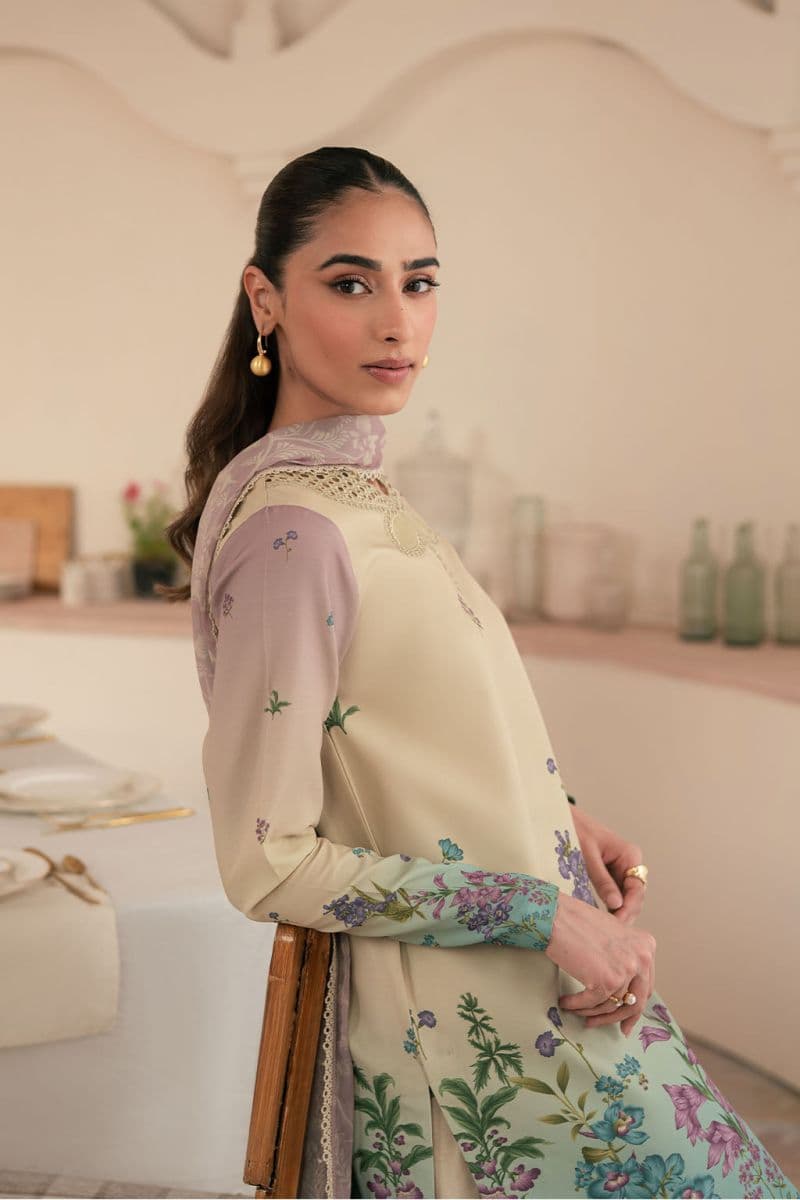 Embroidered Printed lawn silk and chiffon Printed lawn silk embroidered 3 Piece Ready-to-Wear Suit thumbnail
