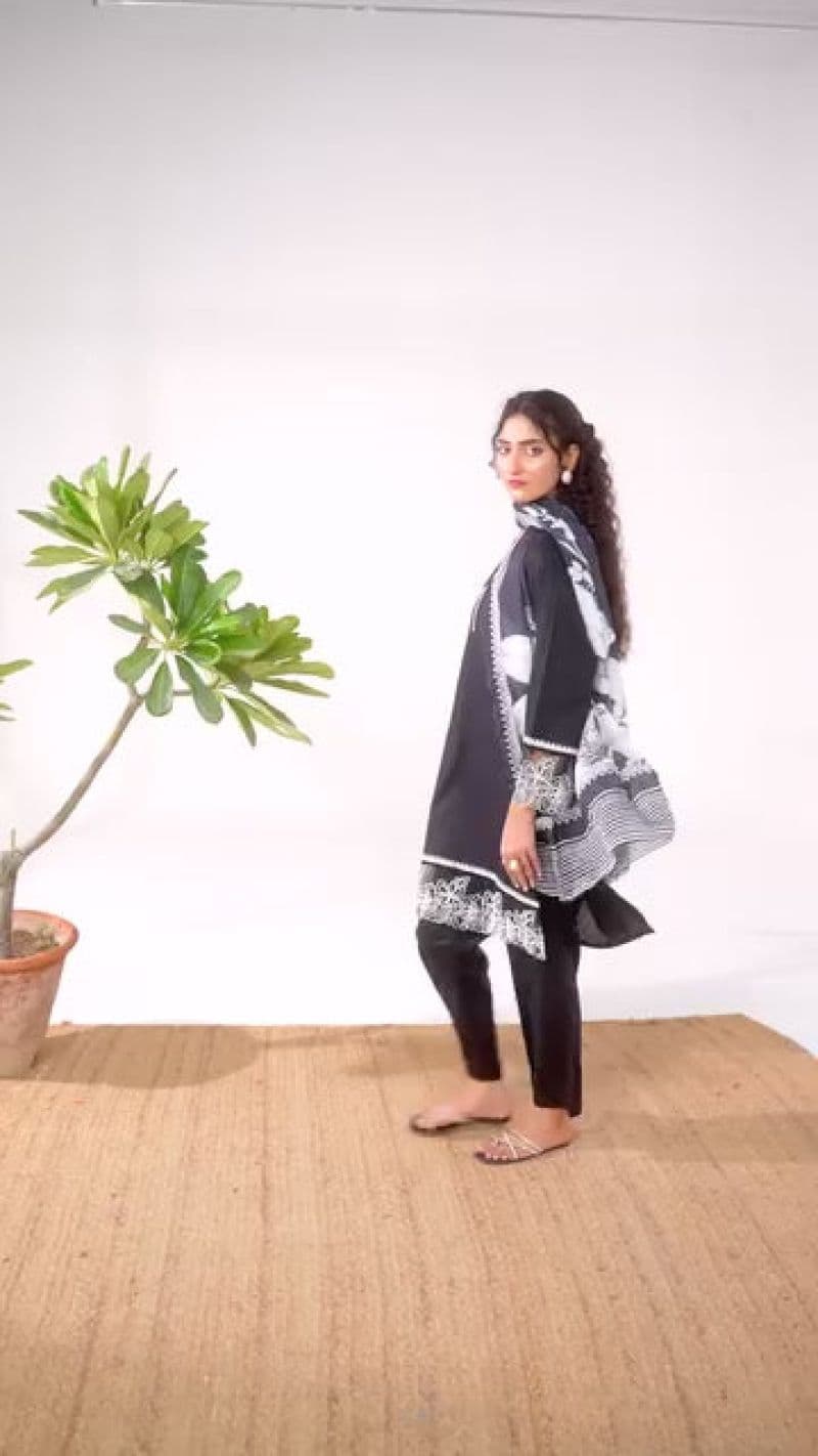 Cotton Embroidered Womens 2 Pc Suit thumbnail