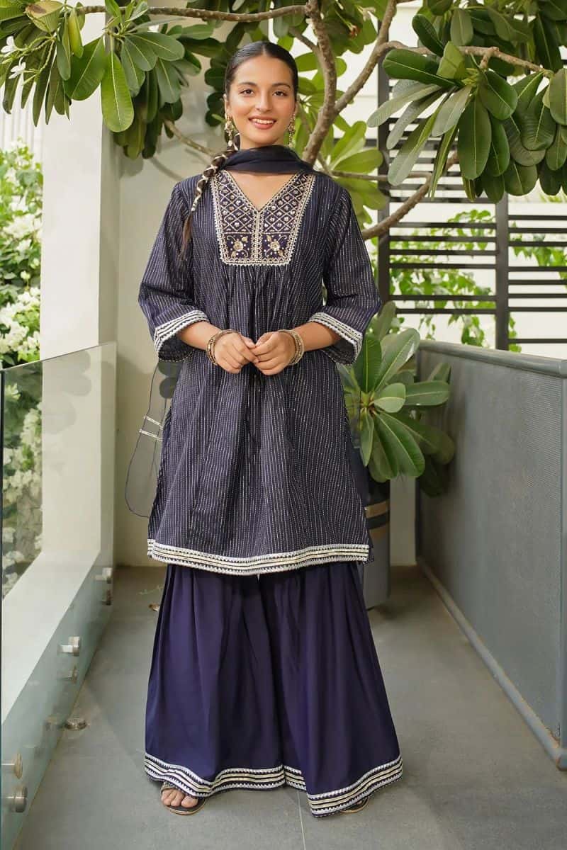 Zari Jacquard Hand Adda Work 3 Pc Suit