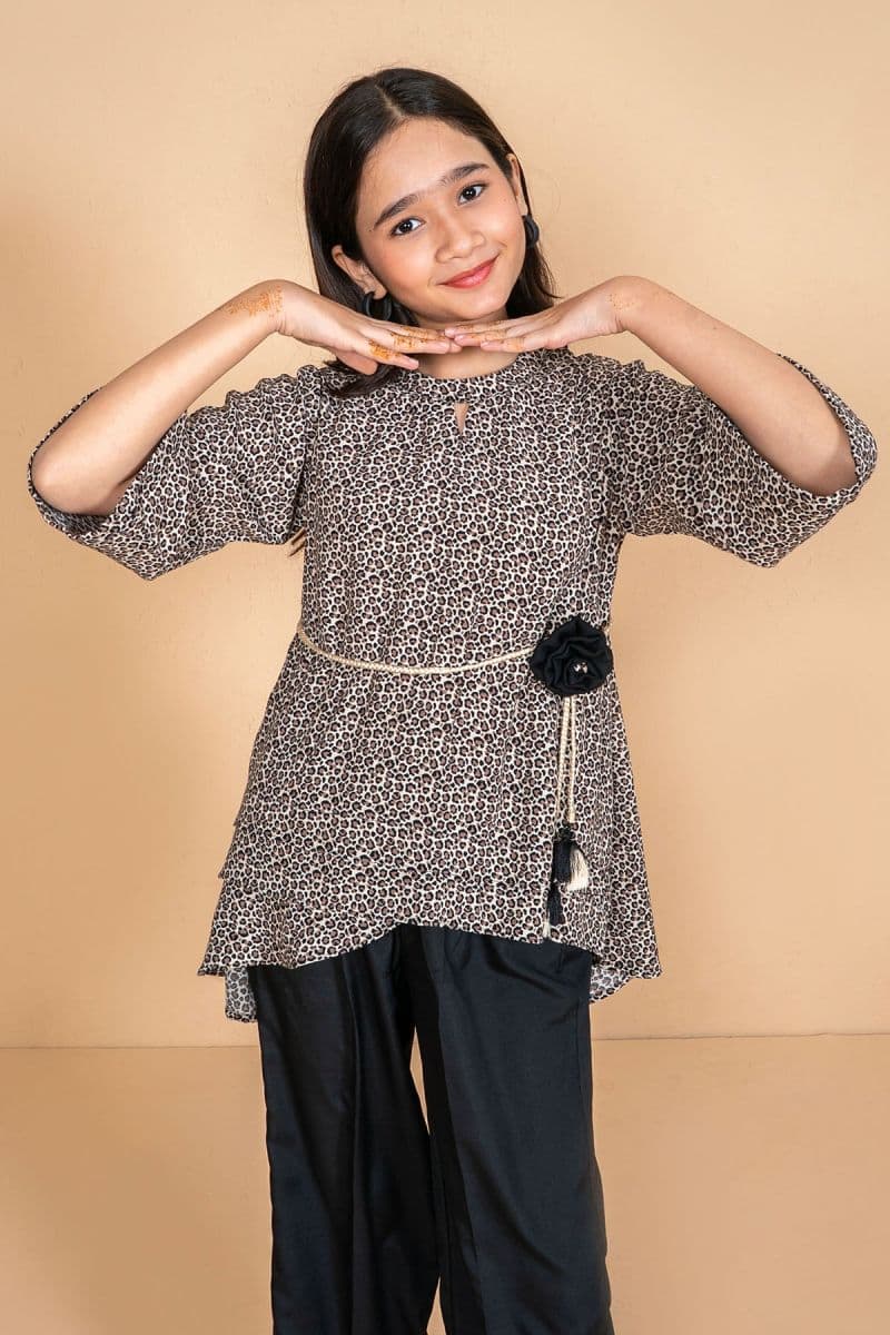 Georgette Printed 2 Pc Suit thumbnail