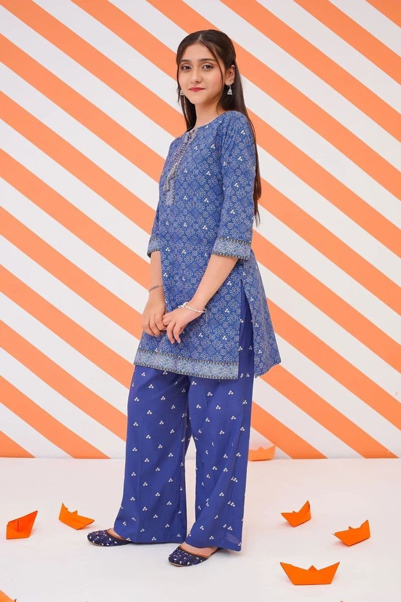 Cotton Lawn Digital Printed 2 Pc Suit thumbnail
